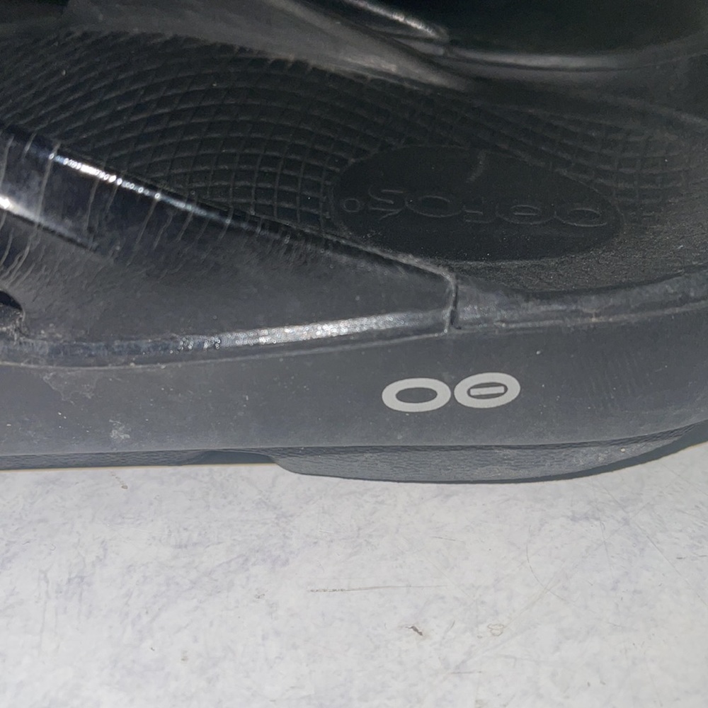 OOFOS - Picture 4 of 6